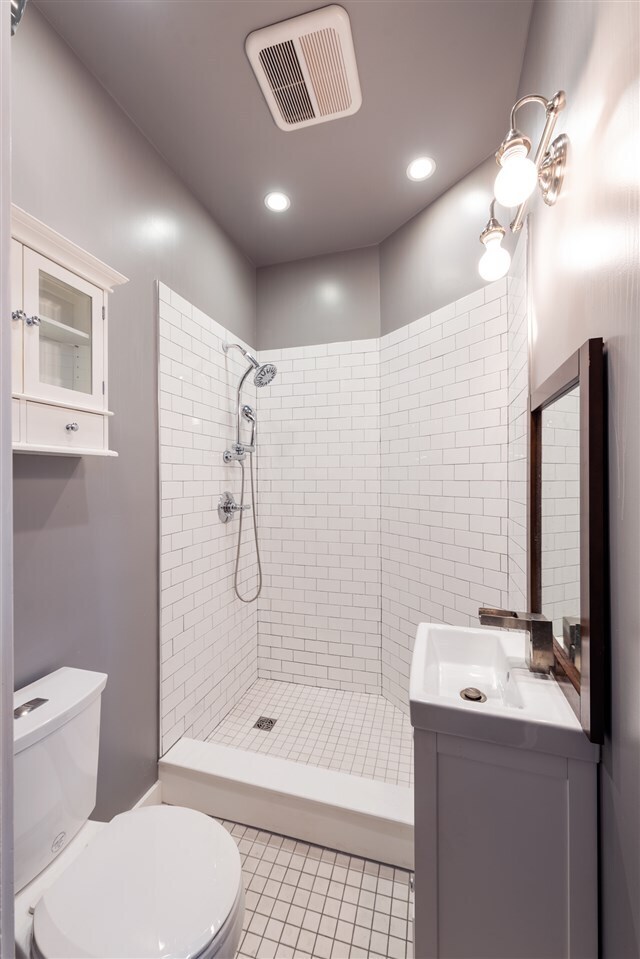 Building Photo - 207 8th St