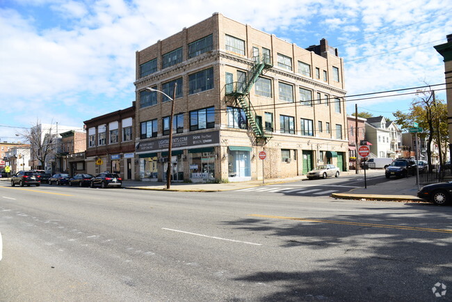 Building Photo - The Packard