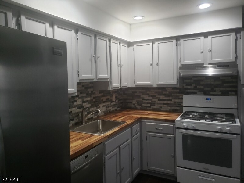 Foto principal - 700 Schuyler Ave