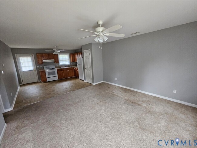 Foto del edificio - 3902 Dill Rd