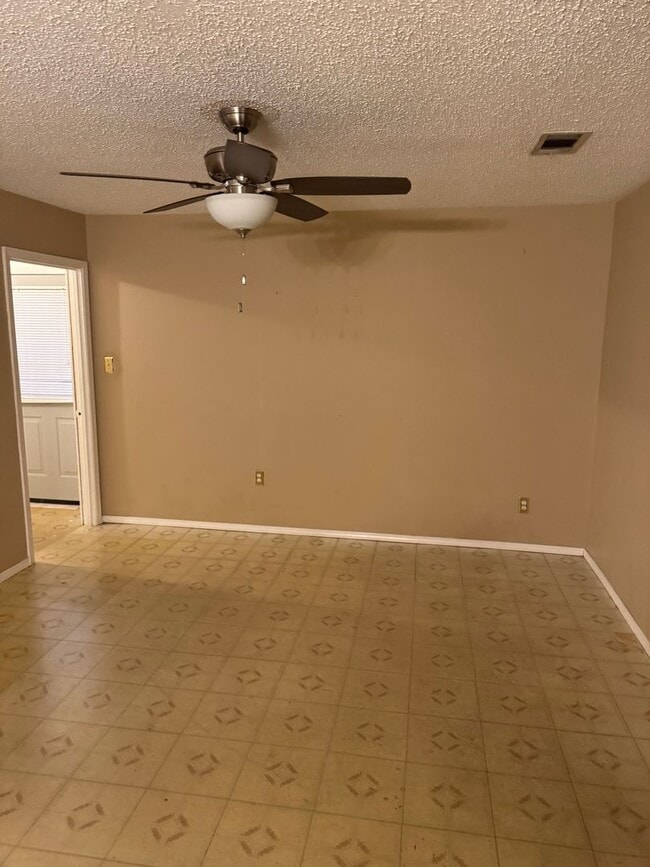 Building Photo - 1029 W Bert Kouns Industrial Loop