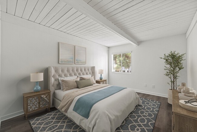 Foto del edificio - Lexington Townhomes