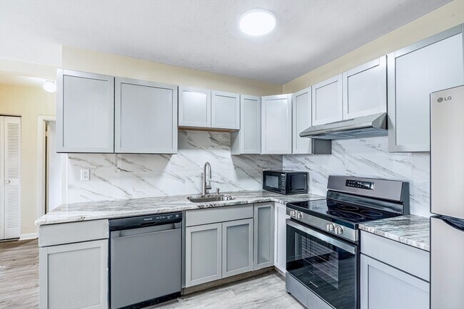 Foto del edificio - 256 Parker Hill Ave