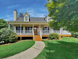 Building Photo - 272 Twin Creeks Rd