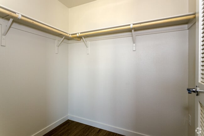 Studio - 570SF - The Bridge District