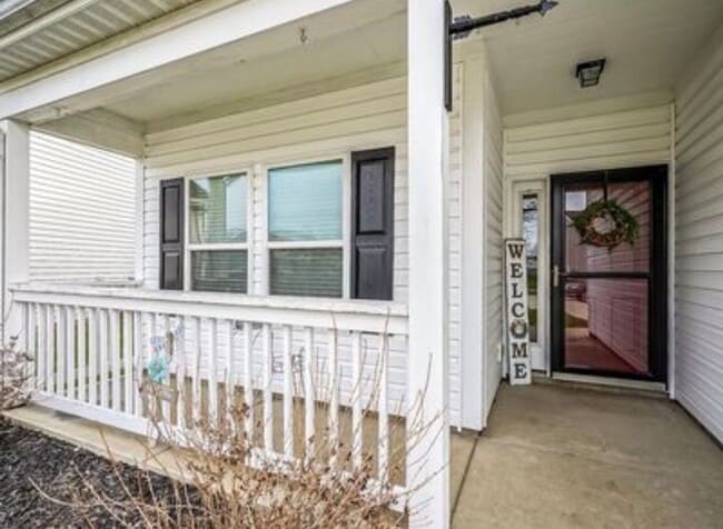 Building Photo - Spacious 3-Bedroom Lafayette Home with Office, Fenced Yard & 3-Car Garage