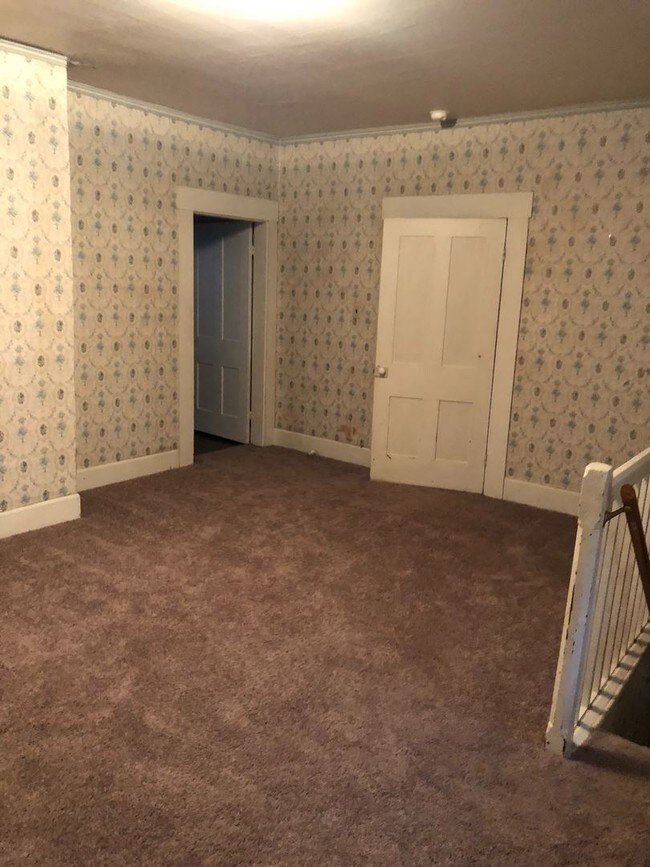 Building Photo - 3 br, 1 bath House - 312 Apple Tree Lane
