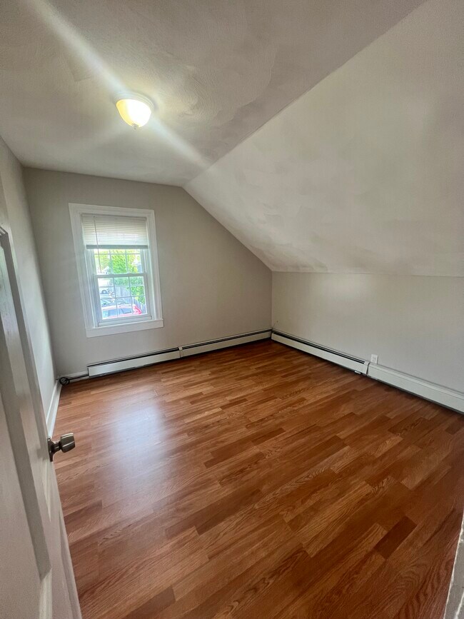 Foto del edificio - 24 Lincoln Ave