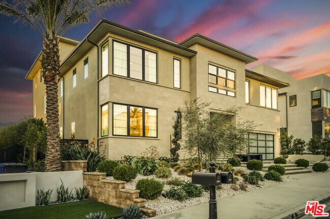 Foto del edificio - 20312 Willoughby Ln