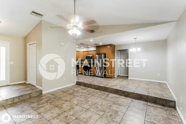 Building Photo - 2226 Maple Hill Dr, Lakeland, FL 33811