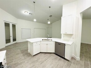 Building Photo - 3418 26th St SW