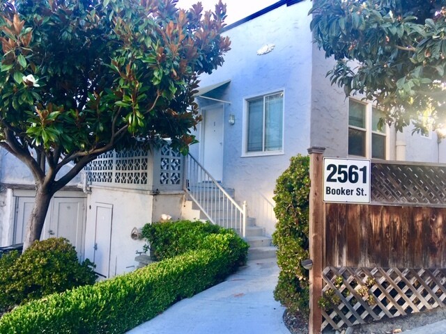 Primary Photo - 2561 Booker St