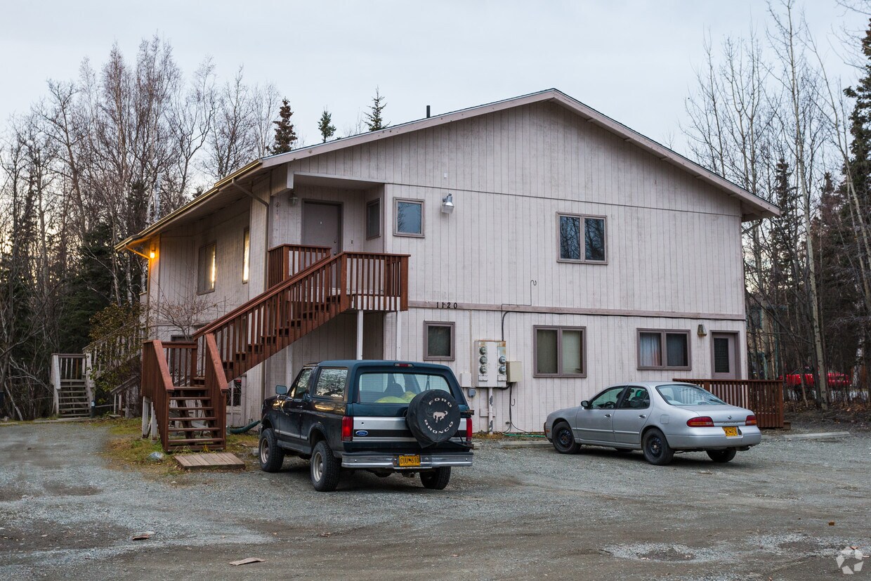 Primary Photo - 1120 N Elsinore Ave