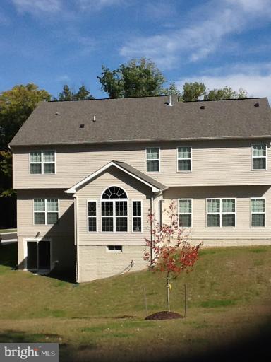 Foto del edificio - 6303 Soueid St