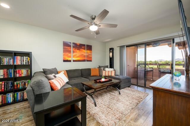 Foto del edificio - 4303 E Cactus Rd