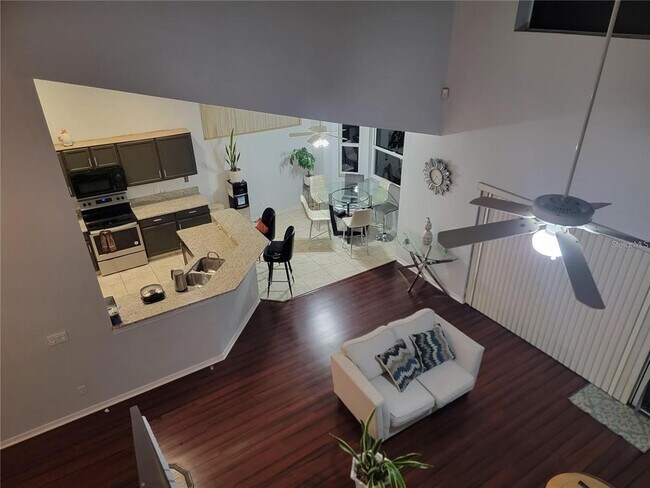 Foto del edificio - 667 Waterscape Way