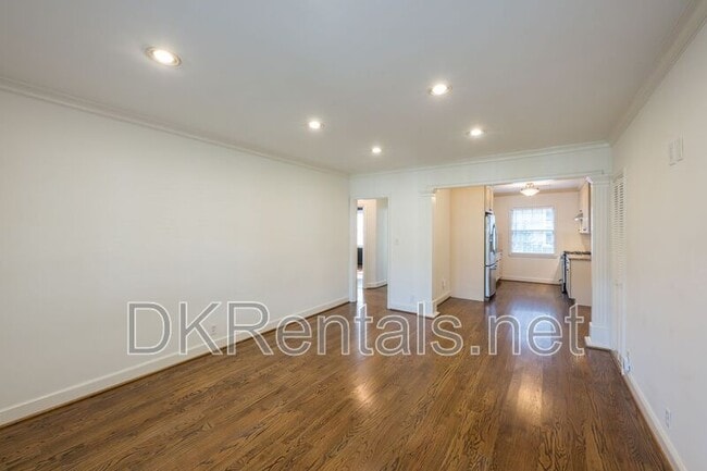 Building Photo - 55 Delmont Dr NE