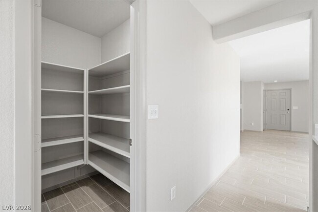 Foto del edificio - 11795 Magliana St