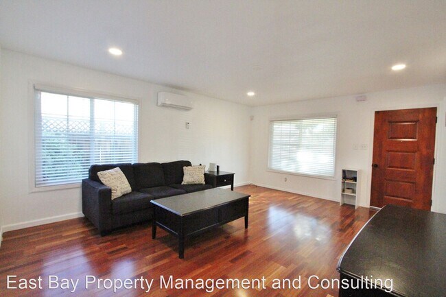 Foto del edificio - 2 br, 1 bath House - 33534 4th St.