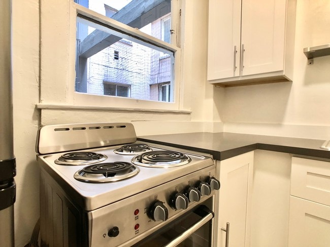 Building Photo - 238 Leavenworth St