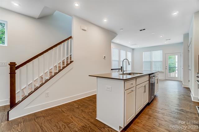 Building Photo - 5019 Sovereignty Ct