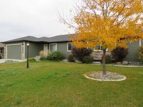 Building Photo - 1410 Chesapeake Ln