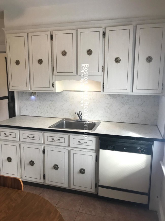 Building Photo - 2.5 Bd