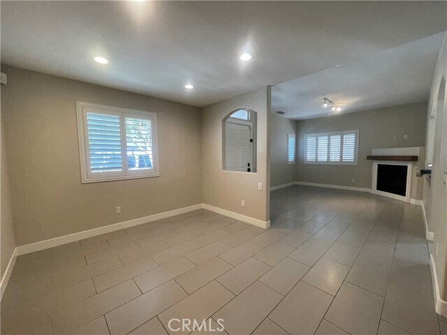 Foto del edificio - 130 Bloomfield Ln