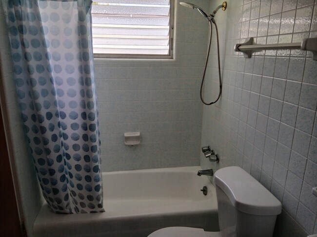 Foto del edificio - 3044 Barrett Ave