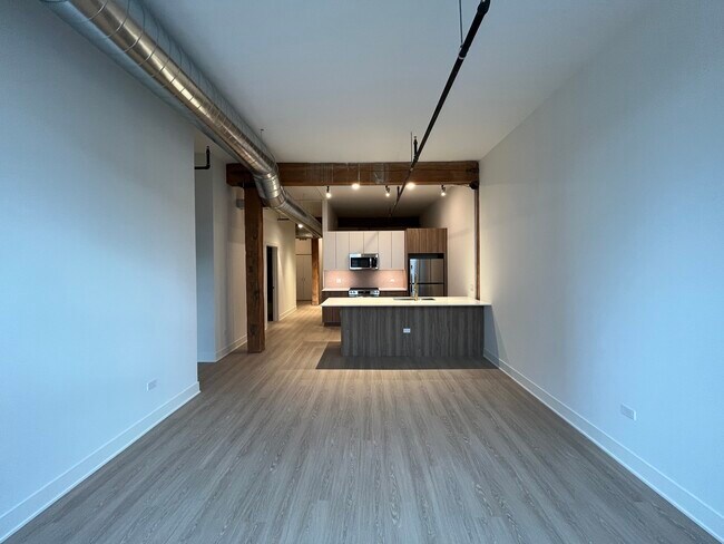 Foto del edificio - 1040 W Huron St