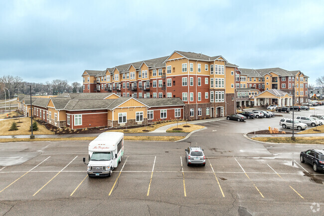 Building Photo - New Perspective Arden Hills