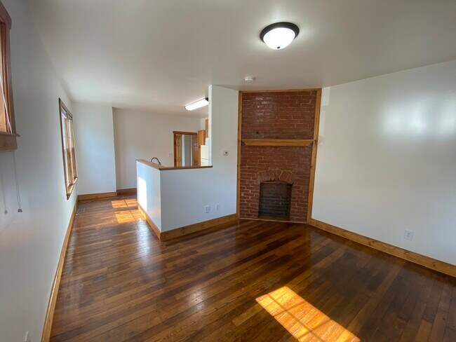Foto del edificio - 1145 Woodlawn Ave