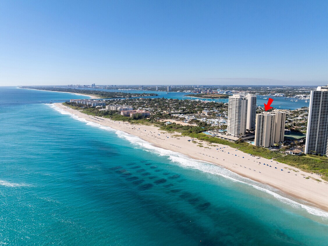Primary Photo - 2800 N Ocean Dr