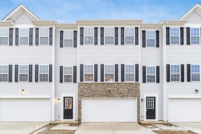 Building Photo - 131 Red Willow Dr