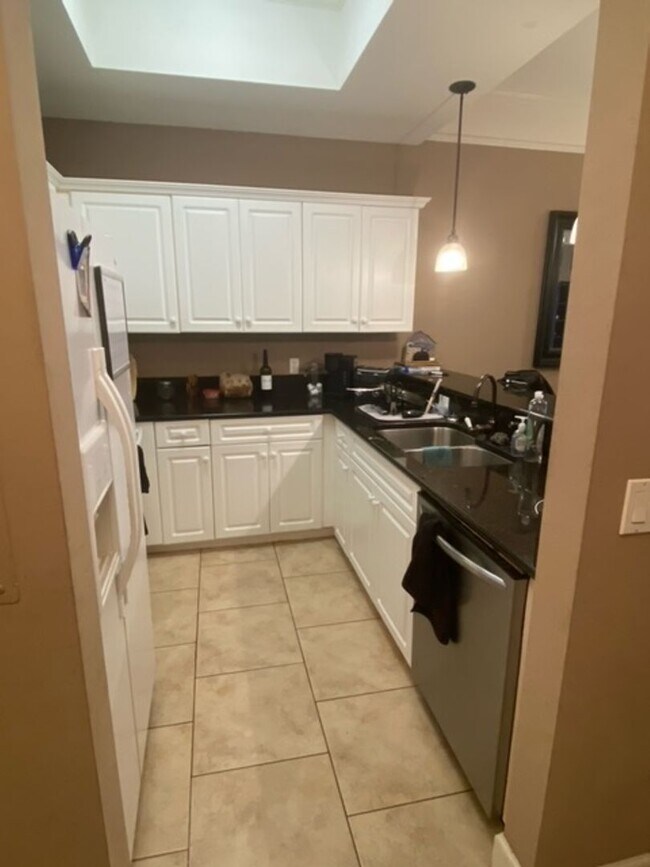 Building Photo - Jackson Square - 2 Bedroom, 2 Bathroom Condo **$400 Leasing Bonus**