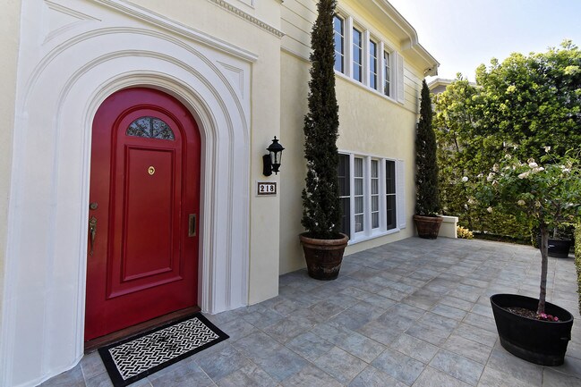 Building Photo - 218 Lorraine Blvd