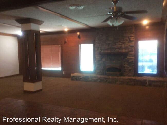Building Photo - 4 br, 2 bath House - 6017 HESKETH DR.