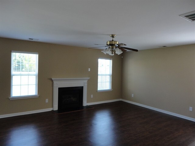 Foto del edificio - 11227 Walland Ln