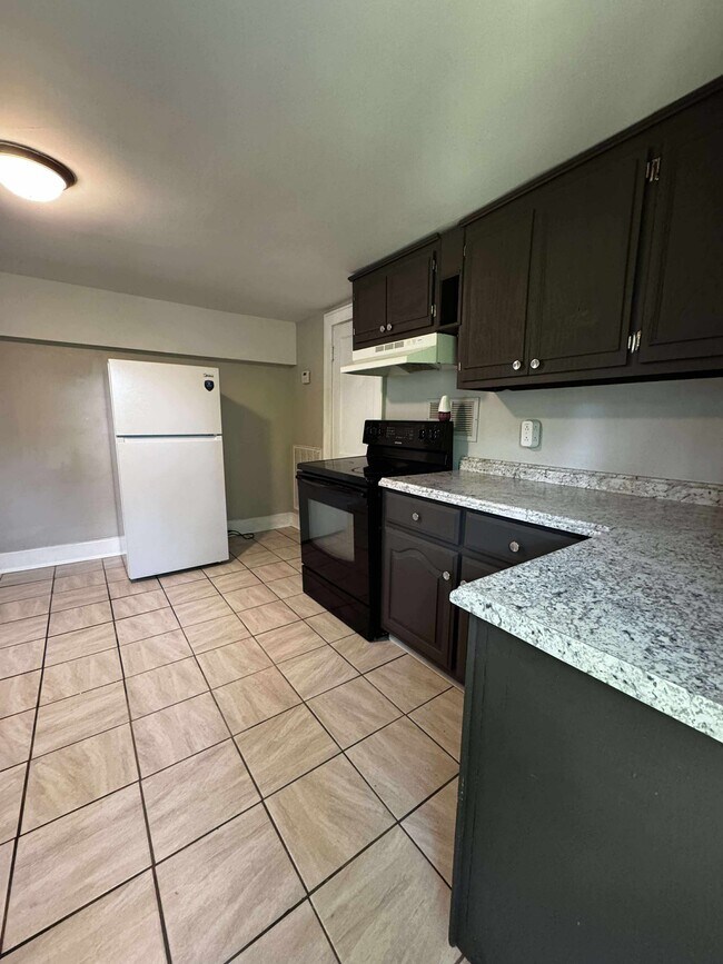 Foto del edificio - 836 Richardson st