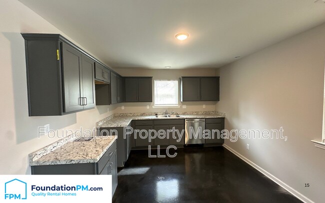 Building Photo - 2860 Nathan Ave