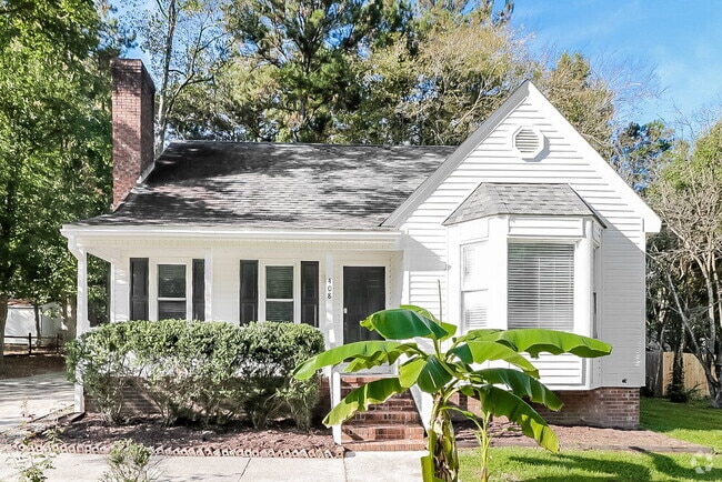 Building Photo - 408 Carrington Dr