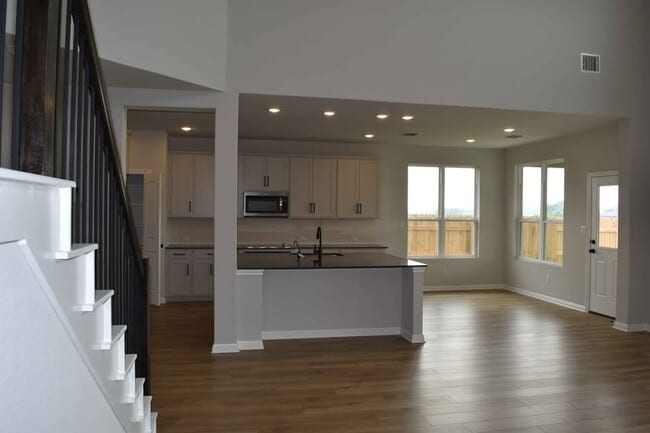 Building Photo - 201 Chickasaw Ln