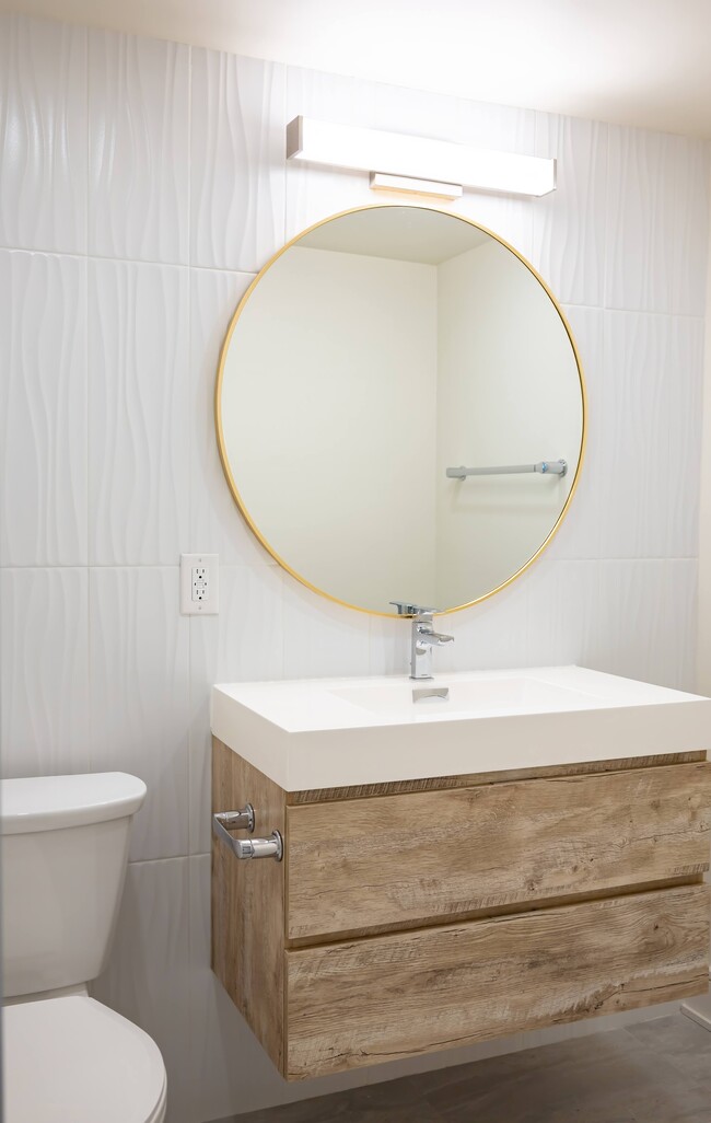 Building Photo - 10 Fontenay