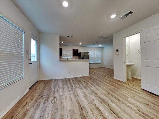 Building Photo - 22327 San Damiano St
