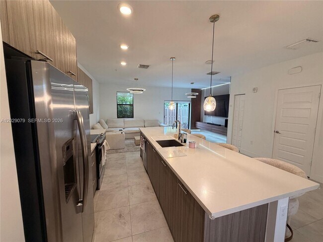 Foto del edificio - 10407 NW 82nd St