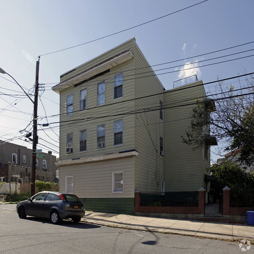 Foto del edificio - 145 Cedar Ave