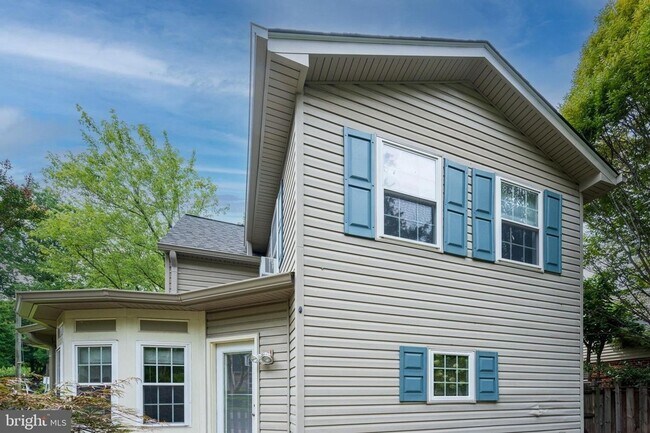 Foto del edificio - Charming 4BR House in Falls Church