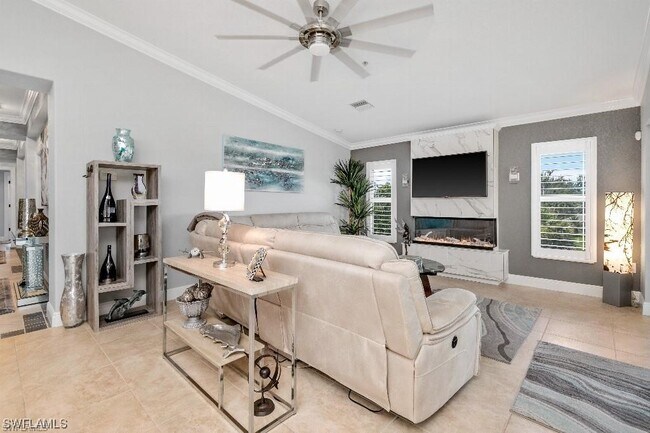 Foto del edificio - 10090 Lake Cove Dr