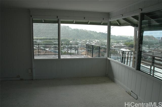 Building Photo - 819 Puunani Pl