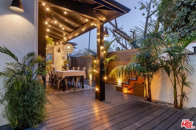 Foto del edificio - 12208 Laurel Terrace Dr